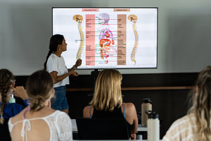 cindy at sea teaching freediving course